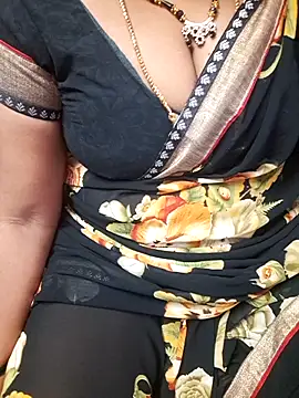 Snapshot of Tamil_Rathi chatting on September 2025 12:33:02 PM Tamil Rathi online show from September 2025 12:33:02 PM