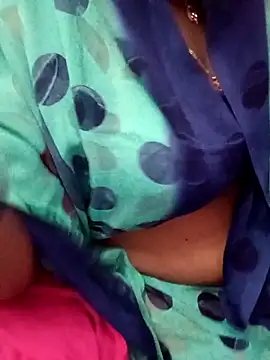 Snapshot of Tamil_Rathi chatting on March 2025 07:39:01 PM Tamil Rathi online show from March 2025 07:39:01 PM