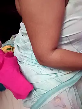 Snapshot of Tamil_Rathi chatting on February 2025 02:40:02 AM Tamil Rathi online show from February 2025 02:40:02 AM