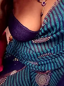 Snapshot of Tamil_Rathi chatting on March 2025 03:58:02 PM Tamil Rathi online show from March 2025 03:58:02 PM