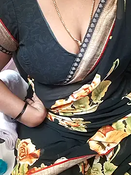 Snapshot of Tamil_Rathi chatting on September 2025 08:54:02 AM Tamil Rathi online show from September 2025 08:54:02 AM