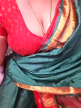 Snapshot of Tamil_Rathi chatting on September 2025 04:32:01 PM Tamil Rathi online show from September 2025 04:32:01 PM