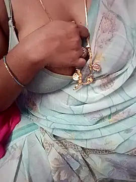 Snapshot of Tamil_Rathi chatting on February 2025 02:46:02 PM Tamil Rathi online show from February 2025 02:46:02 PM