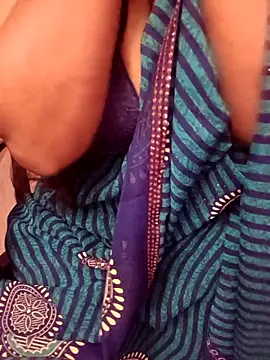 Snapshot of Tamil_Rathi chatting on March 2025 10:07:02 PM Tamil Rathi online show from March 2025 10:07:02 PM