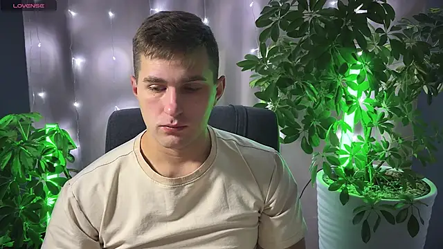 Sweeet  boy online show from February 2025 04:40:01 AM