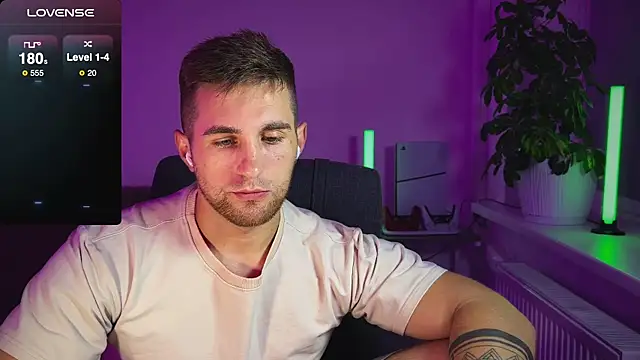 Sweeet  boy online show from October 2025 08:43:02 PM