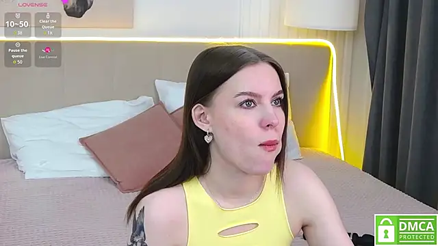 Snapshot of AmaliaBell chatting on October 2025 01:12:02 PM AmaliaBell online show from October 2025 01:12:02 PM