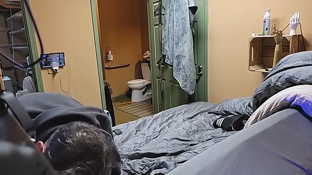 leahcimnikral online show from December 2025 05:24:02 AM