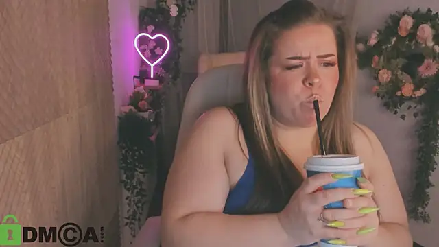 Sheila queen  online show from March 2025 08:59:01 PM