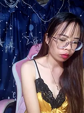 Snapshot of __Mai-love19__ chatting on November 2025 12:10:02 PM Mai-love19 online show from November 2025 12:10:02 PM