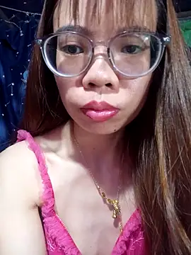   Mai-love19   online show from May 2026 12:17:01 AM