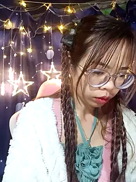   Mai-love19   online show from February 2026 10:29:01 PM