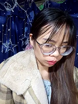 Snapshot of __Mai-love19__ chatting on December 2025 02:06:01 AM Mai-love19 online show from December 2025 02:06:01 AM