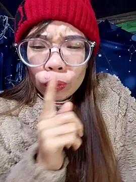 Snapshot of __Mai-love19__ chatting on November 2025 12:44:01 AM Mai-love19 online show from November 2025 12:44:01 AM