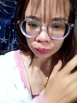   Mai-love19   online show from February 2026 12:32:01 AM