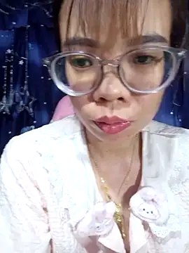   Mai-love19   online show from May 2026 02:24:02 PM