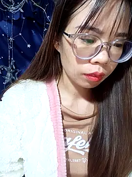 Snapshot of __Mai-love19__ chatting on December 2025 11:04:01 PM Mai-love19 online show from December 2025 11:04:01 PM