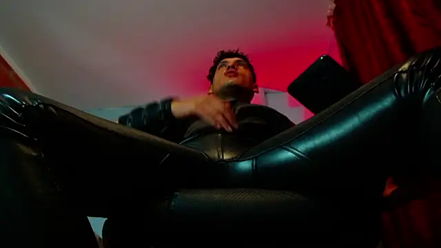 dom2travelersss online show from March 2026 01:24:01 PM