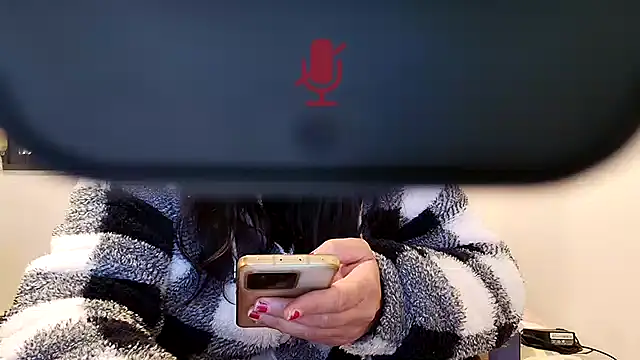Snapshot of Lustylia chatting on February 2025 12:06:01 PM Lustylia online show from February 2025 12:06:01 PM