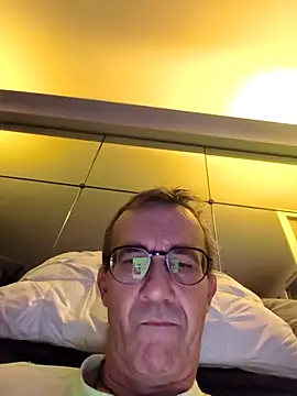 olivegentlemen online show from October 2025 12:00:02 AM