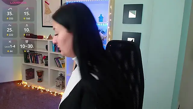 BrianaJoy online show from December 2025 06:35:02 AM