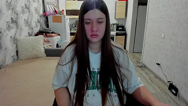 Snapshot of Lis_Kollen chatting on November 2025 11:04:02 AM Lis Kollen online show from November 2025 11:04:02 AM