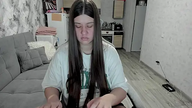 Snapshot of Lis_Kollen chatting on November 2025 10:48:01 AM Lis Kollen online show from November 2025 10:48:01 AM