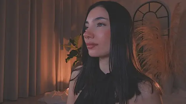 Snapshot of AmyArmstrong chatting on September 2025 12:26:01 AM AmyArmstrong online show from September 2025 12:26:01 AM