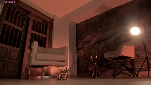 Snapshot of AmyArmstrong chatting on March 2025 04:16:02 AM AmyArmstrong online show from March 2025 04:16:02 AM