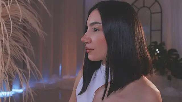 Snapshot of AmyArmstrong chatting on November 2025 08:58:01 PM AmyArmstrong online show from November 2025 08:58:01 PM