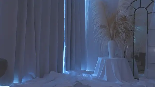 Snapshot of AmyArmstrong chatting on November 2025 08:35:02 PM AmyArmstrong online show from November 2025 08:35:02 PM