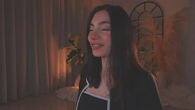 Snapshot of AmyArmstrong chatting on September 2025 11:44:02 PM AmyArmstrong online show from September 2025 11:44:02 PM