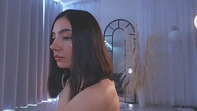 Snapshot of AmyArmstrong chatting on November 2025 08:45:02 PM AmyArmstrong online show from November 2025 08:45:02 PM