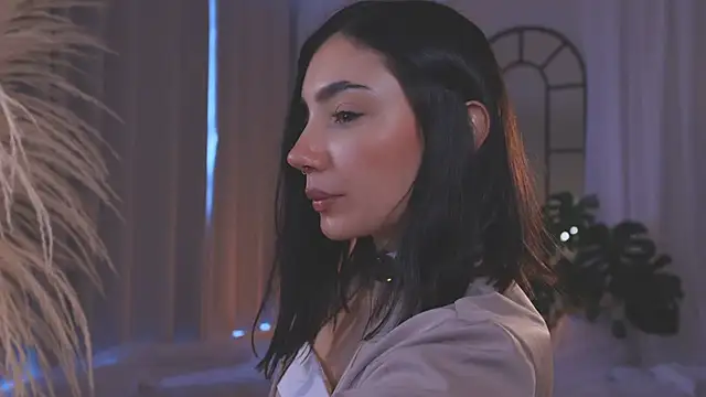 Snapshot of AmyArmstrong chatting on November 2025 09:19:01 PM AmyArmstrong online show from November 2025 09:19:01 PM