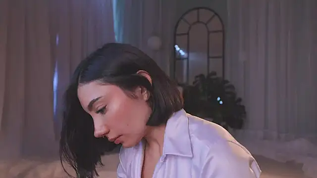 AmyArmstrong online show from April 2026 10:05:02 PM