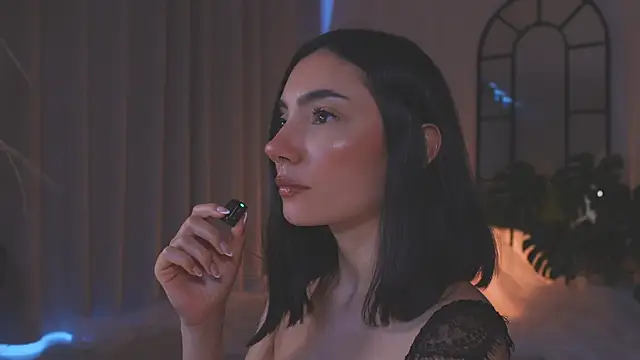 Snapshot of AmyArmstrong chatting on November 2025 09:07:01 PM AmyArmstrong online show from November 2025 09:07:01 PM