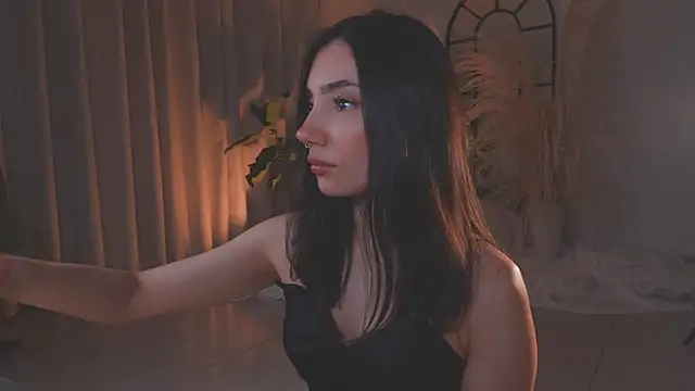 Snapshot of AmyArmstrong chatting on September 2025 12:24:01 AM AmyArmstrong online show from September 2025 12:24:01 AM