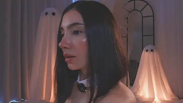 Snapshot of AmyArmstrong chatting on October 2025 07:57:02 PM AmyArmstrong online show from October 2025 07:57:02 PM