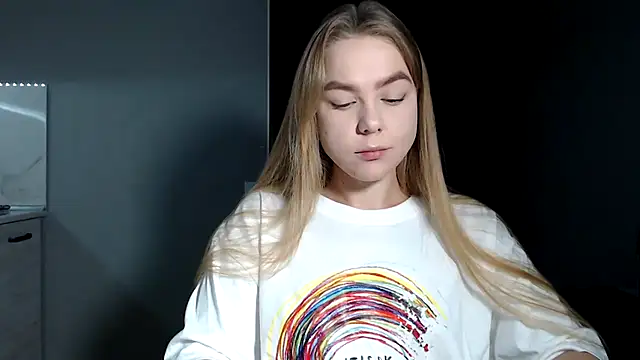 Snapshot of Sunbeam_ chatting on November 2025 07:07:01 PM Sunbeam online show from November 2025 07:07:01 PM