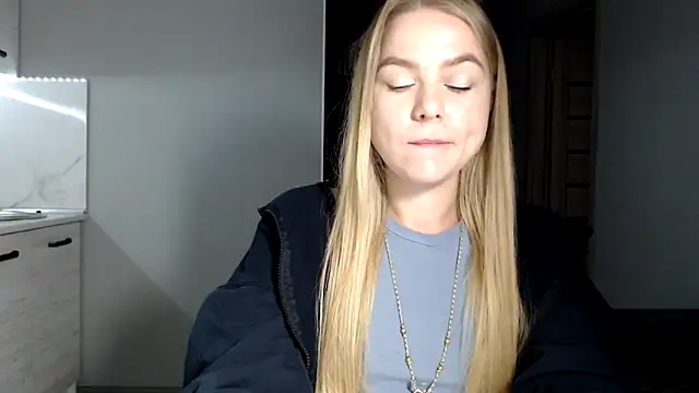 Snapshot of Sunbeam_ chatting on September 2025 08:37:02 PM Sunbeam online show from September 2025 08:37:02 PM