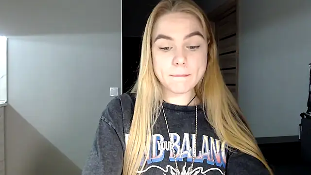 Snapshot of Sunbeam_ chatting on January 2025 07:24:01 PM Sunbeam online show from January 2025 07:24:01 PM