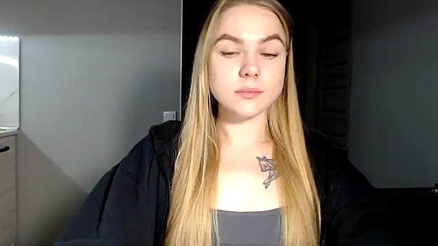 Snapshot of Sunbeam_ chatting on February 2025 07:12:02 PM Sunbeam online show from February 2025 07:12:02 PM