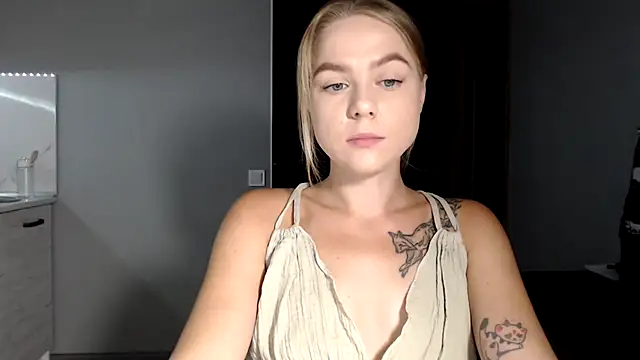 Snapshot of Sunbeam_ chatting on September 2025 07:35:02 PM Sunbeam online show from September 2025 07:35:02 PM