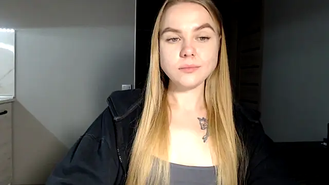 Snapshot of Sunbeam_ chatting on February 2025 10:16:02 PM Sunbeam online show from February 2025 10:16:02 PM