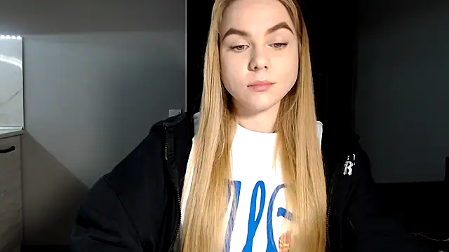 Snapshot of Sunbeam_ chatting on February 2025 07:33:01 PM Sunbeam online show from February 2025 07:33:01 PM