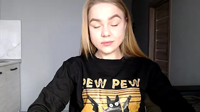 Snapshot of Sunbeam_ chatting on March 2025 02:17:01 PM Sunbeam online show from March 2025 02:17:01 PM