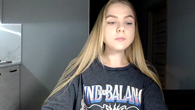 Snapshot of Sunbeam_ chatting on October 2025 08:42:01 PM Sunbeam online show from October 2025 08:42:01 PM