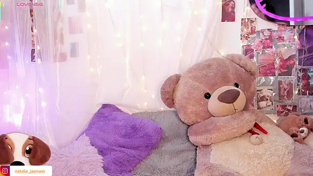 natalie jaensen online show from March 2026 05:57:01 PM