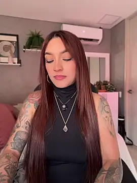 DaniDusan  online show from April 2026 08:15:02 PM