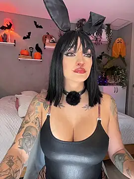 Snapshot of DaniDusan_ chatting on October 2025 07:05:02 PM DaniDusan  online show from October 2025 07:05:02 PM